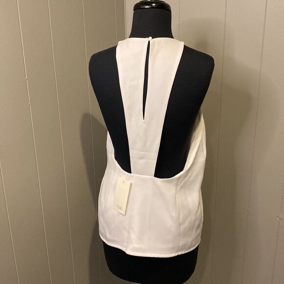 Tobi Small White Halter Top Tank Neck Button Sheer Lining 100% Polyester - Picture 4 of 7